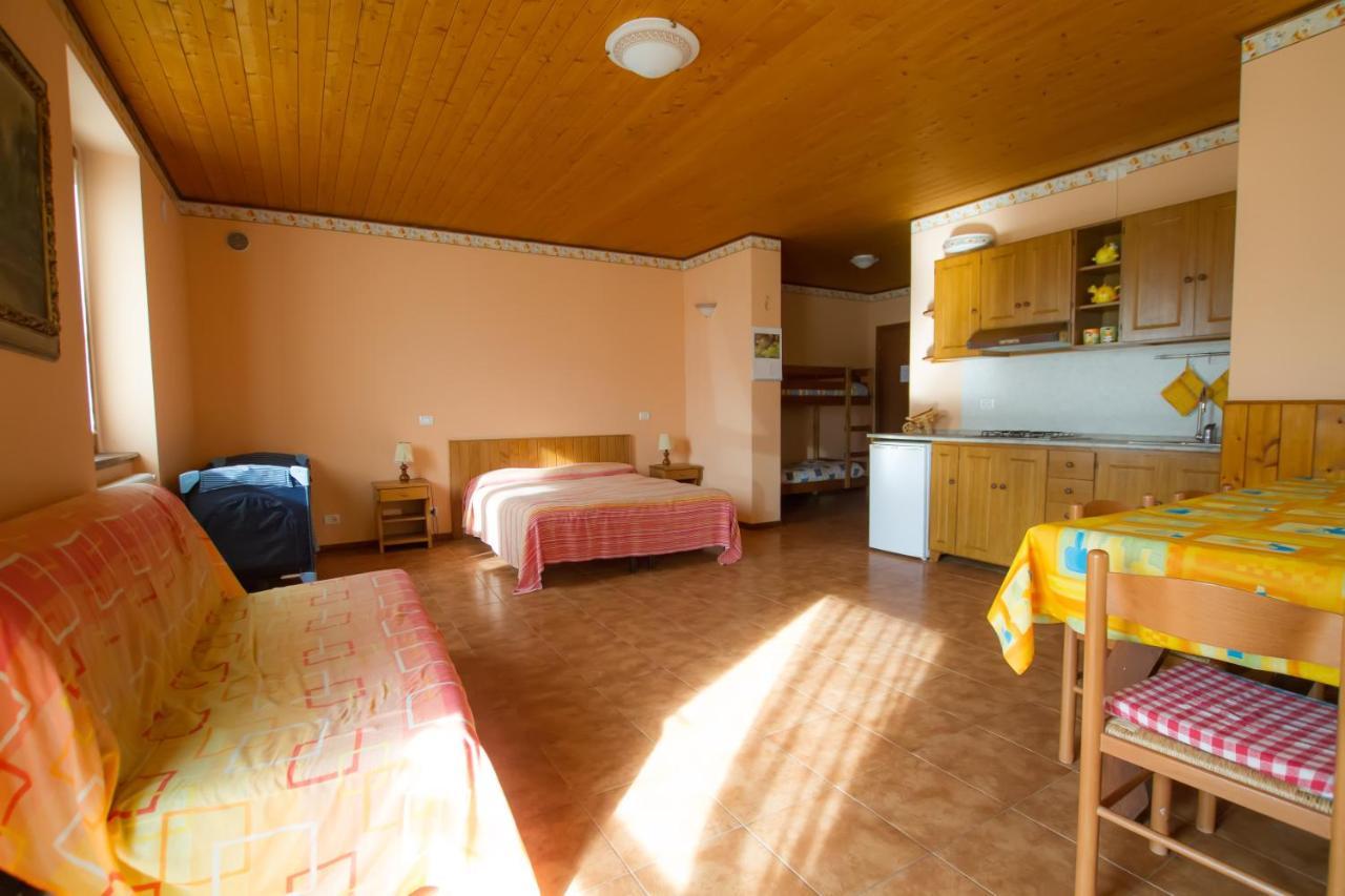 Guest House Il Nido Dello Svasso -Foresteria Lombarda- ソーリコ エクステリア 写真